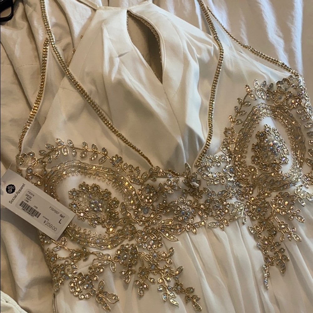 Prom Dress - Picture 5 of 5